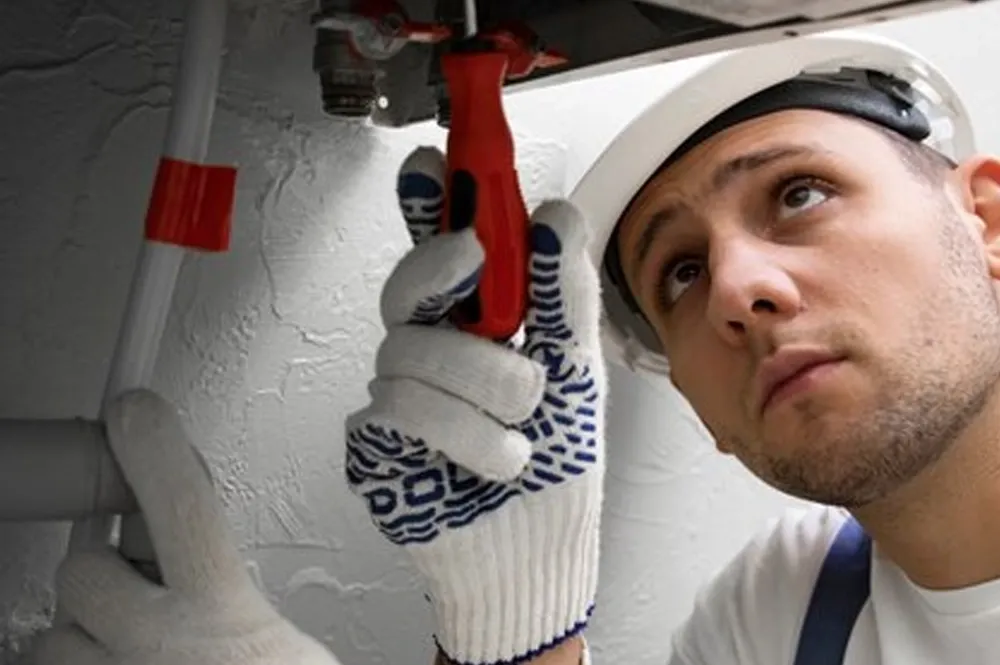 ale-ar-condicionado-instalacao-manutencao-goiania-servico-reparos-gas